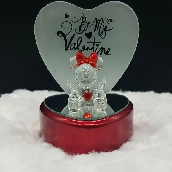 Disney Minnie Mouse "Be My Valentine" Light Up Glass Figurine - Picture 3 of 11